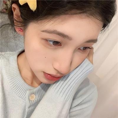 四季之春 封面